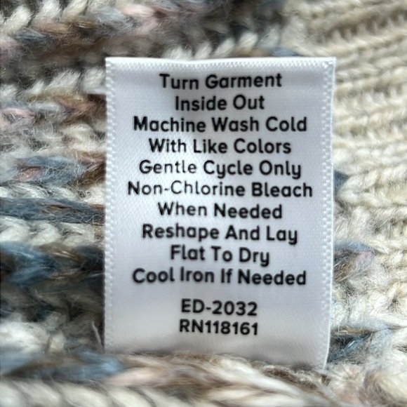 EVEREVE Roan + Ryan Madison Turtleneck Raised Knit Sweater SZ M beige & multiple - Picture 8 of 10